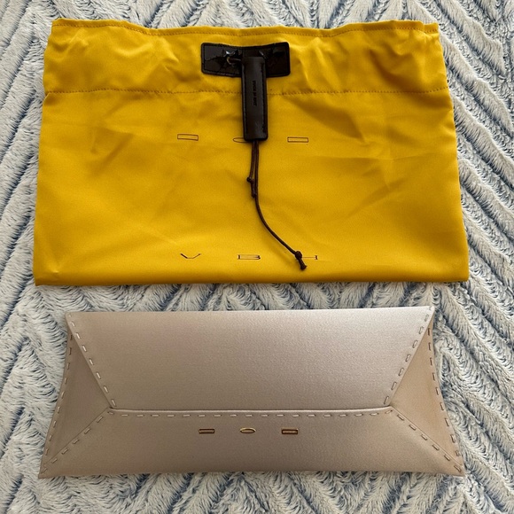 VBH satin clutch in stone - Picture 2 of 5